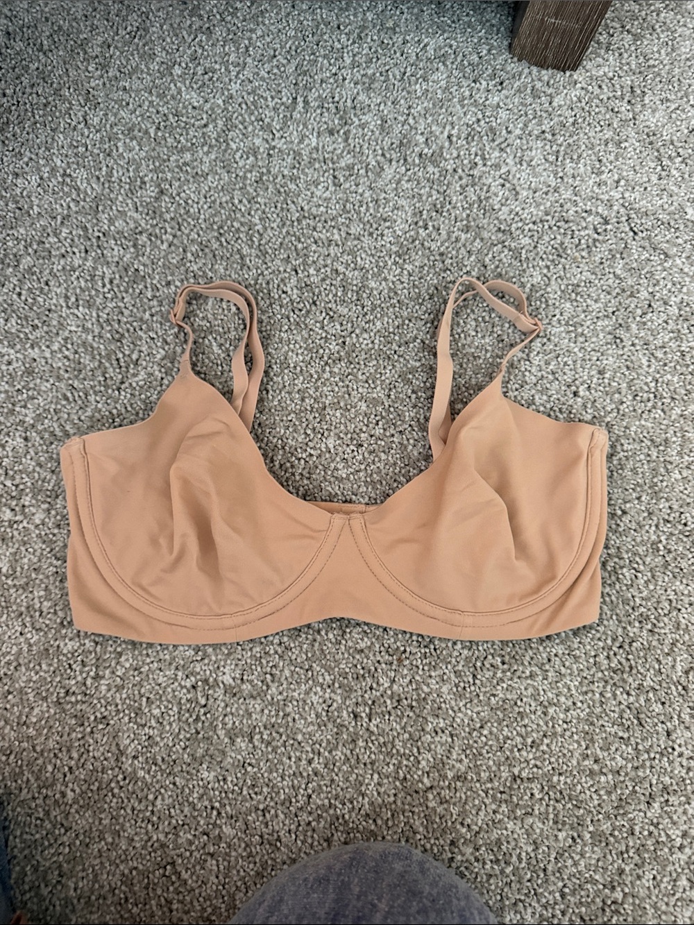 SKIMS Sculpting Underwire Bra in Beige